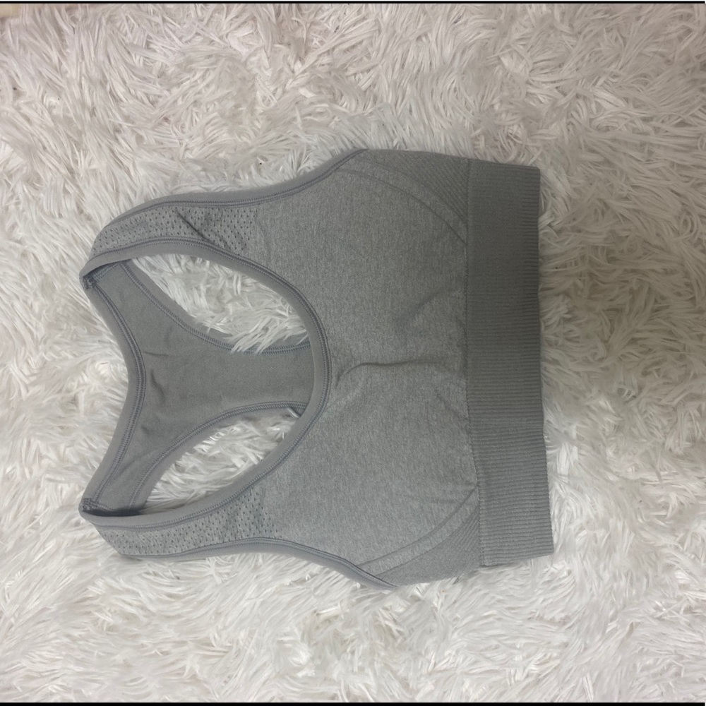 Grey sportsbra